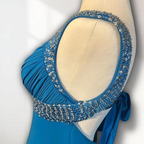 Vintage Y2K Electric Blue Beaded Cache Gown - Picture 3 of 7